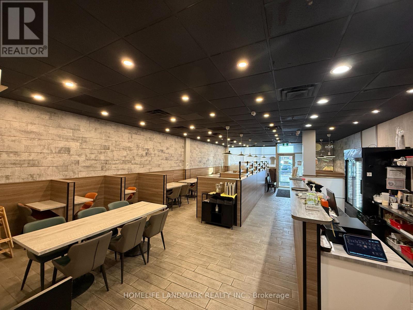 16775 Yonge Street, Newmarket, Ontario  L3Y 8J4 - Photo 8 - N12948710