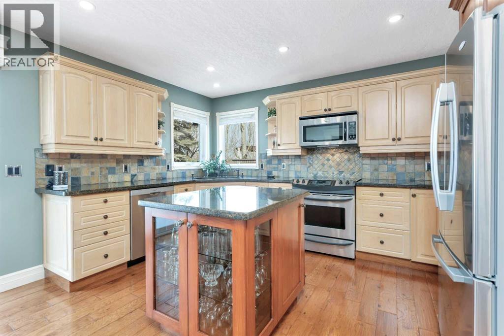 20 Lakes Close, Lacombe, Alberta  T4L 1S4 - Photo 17 - A2298329