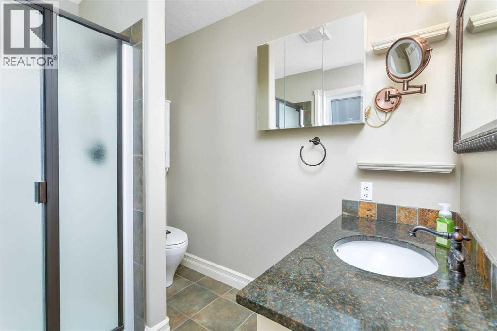 20 Lakes Close, Lacombe, Alberta  T4L 1S4 - Photo 23 - A2298329