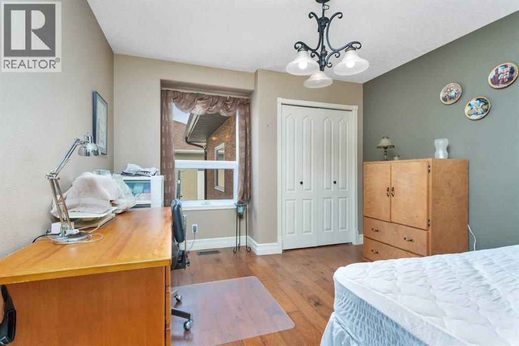 20 Lakes Close, Lacombe, Alberta  T4L 1S4 - Photo 27 - A2298329