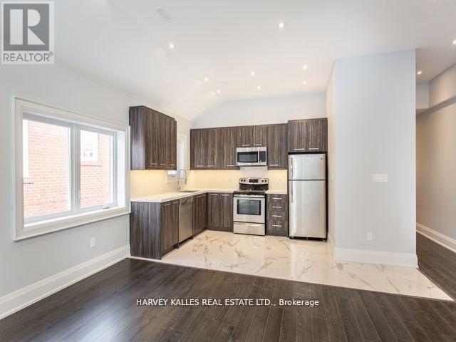 Upper - 987 Avenue Road, Toronto, Ontario M5P 2K9 - Photo 8 - C12957998