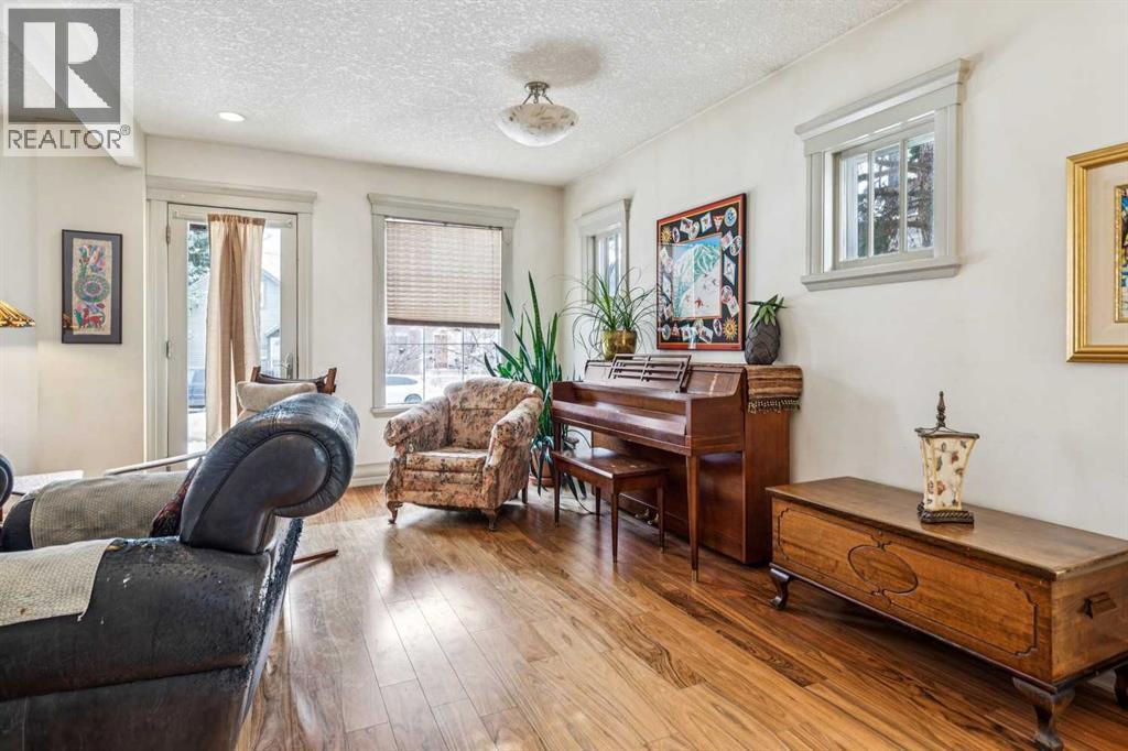 515 7 Street Ne, Calgary, Alberta  T2E 4C5 - Photo 5 - A2298993