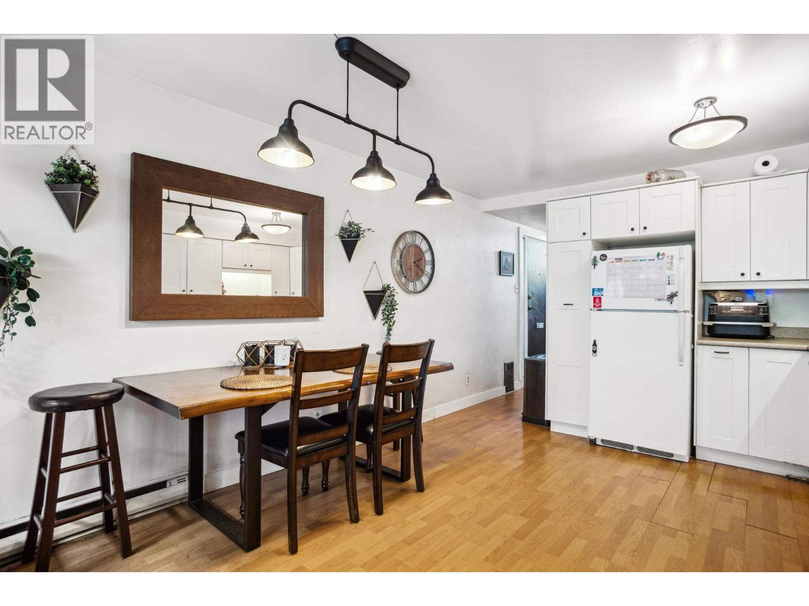 784 Millbank, Vancouver, British Columbia  V5Z 3Z3 - Photo 9 - R3102275