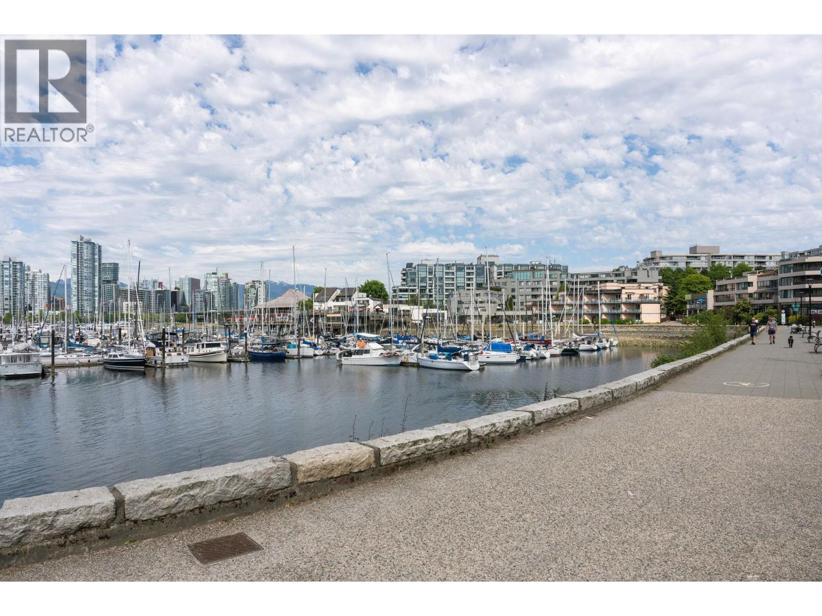 784 Millbank, Vancouver, British Columbia  V5Z 3Z3 - Photo 24 - R3102275