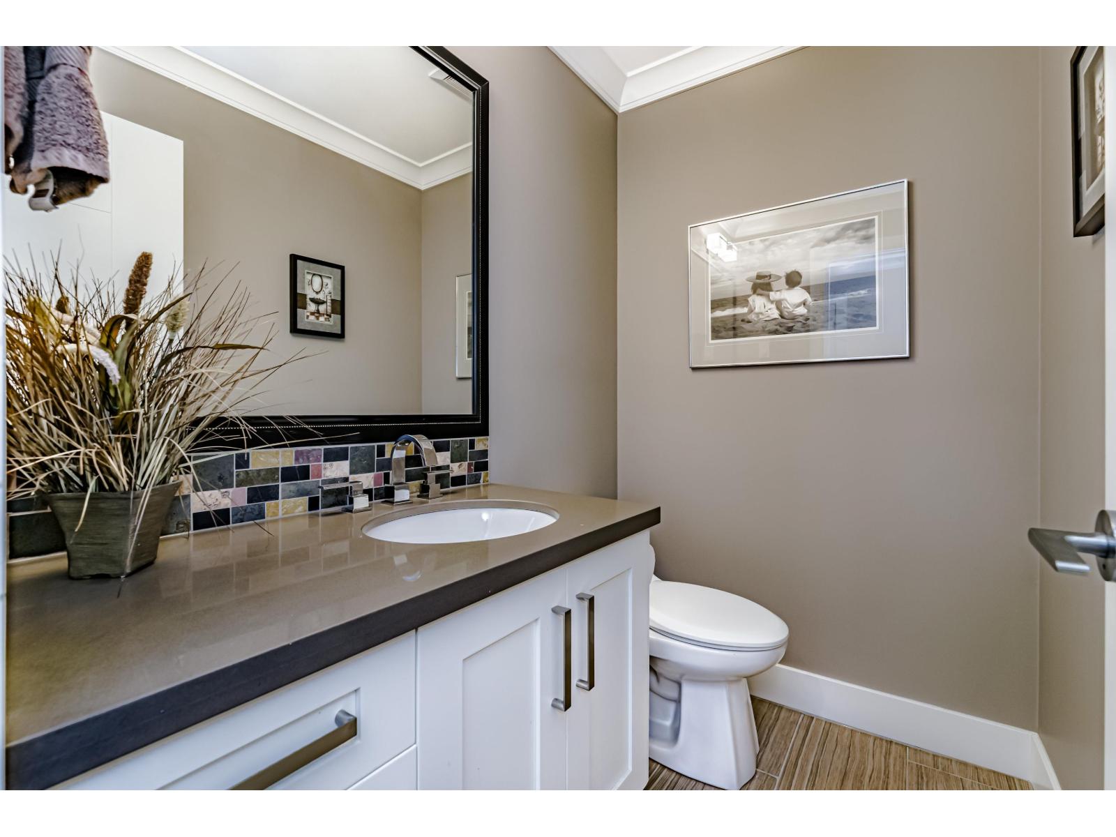 17393 2 Avenue, Surrey, British Columbia  V3Z 6R9 - Photo 27 - R3102199