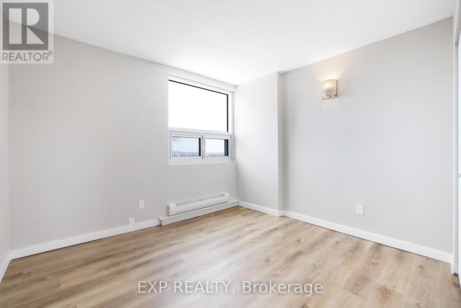 1380 Prince Of Wales Drive, Ottawa, Ontario  K2C 3N2 - Photo 19 - X12958000