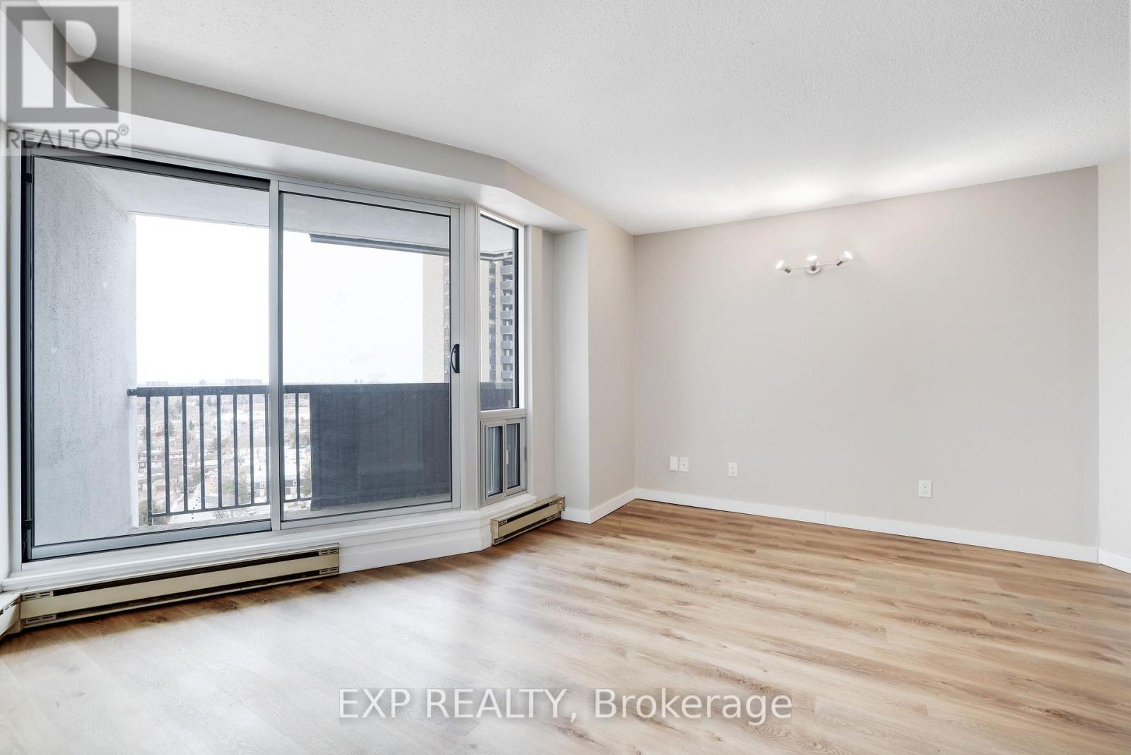 1380 Prince Of Wales Drive, Ottawa, Ontario  K2C 3N2 - Photo 7 - X12958000