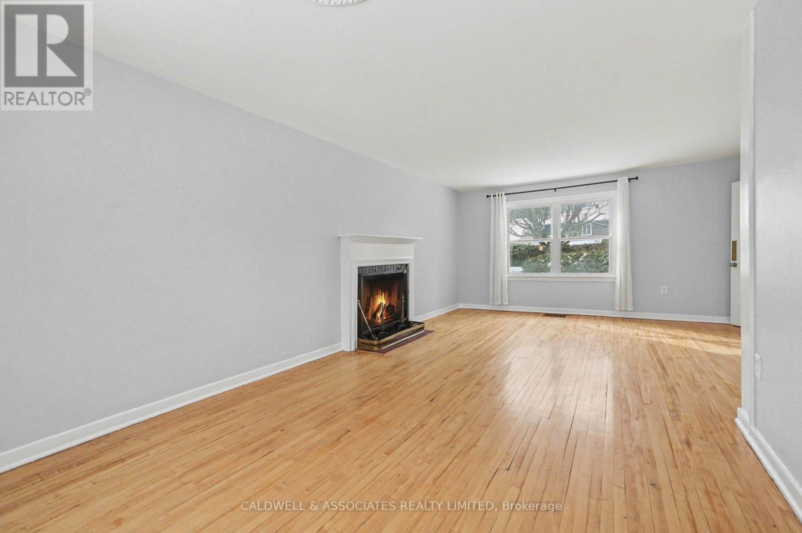 5 Arundel Avenue, Ottawa, Ontario  K1K 0B1 - Photo 10 - X12958006