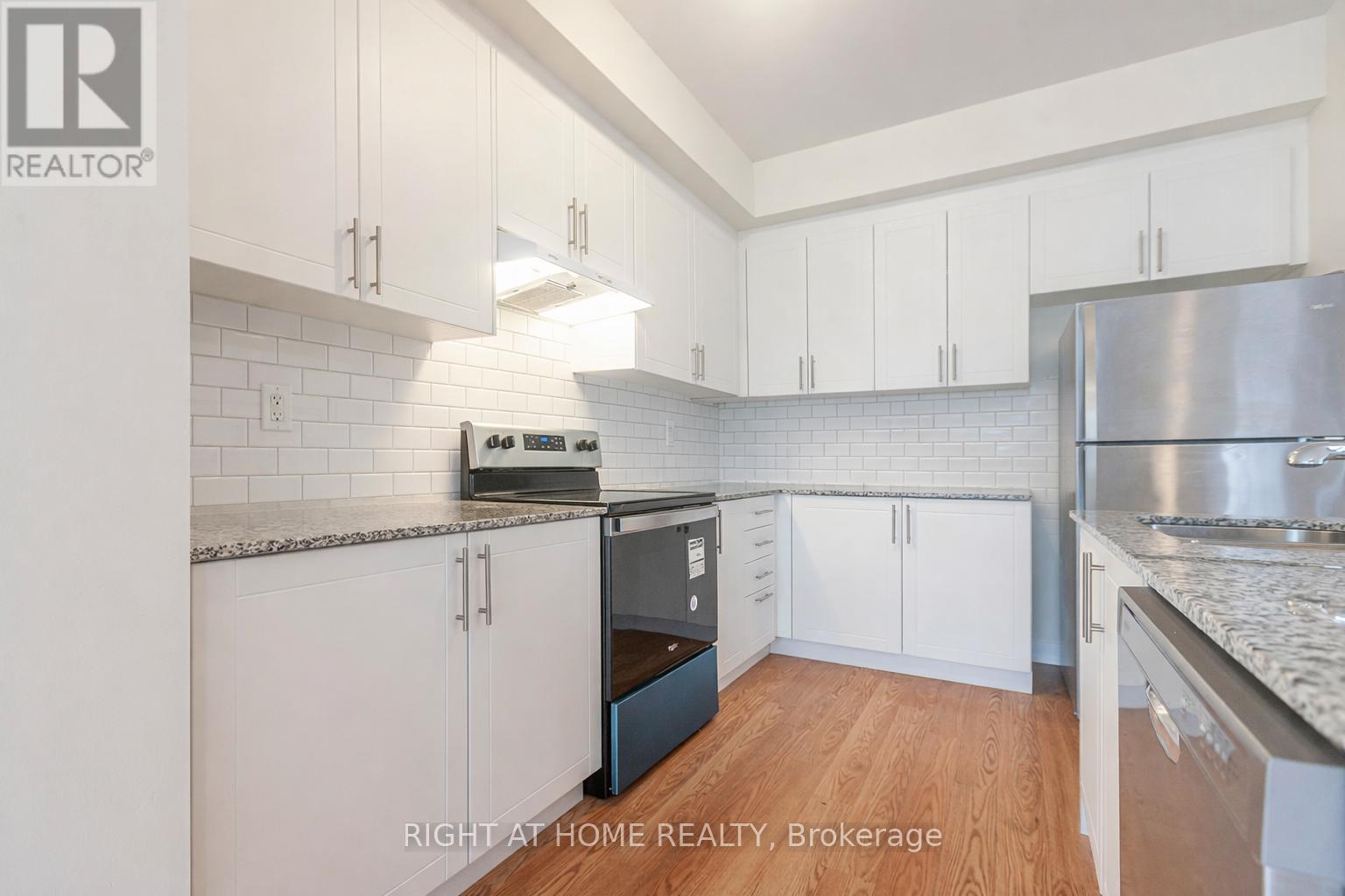 42 Dandara Gate, Vaughan, Ontario  L4L 1V8 - Photo 12 - N12958020