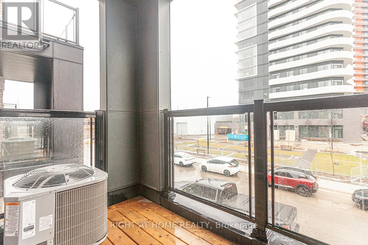 42 Dandara Gate, Vaughan, Ontario  L4L 1V8 - Photo 18 - N12958020