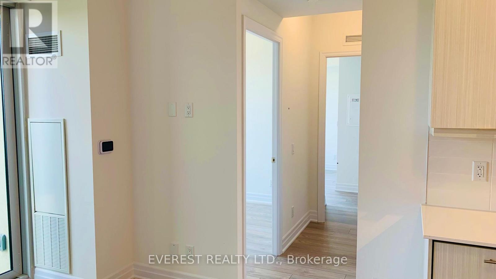 2409 - 36 Elm Drive W, Mississauga, Ontario  L5B 0N3 - Photo 17 - W12958014