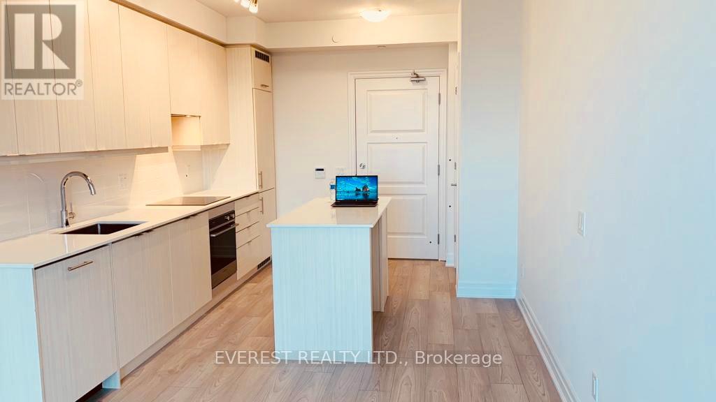 2409 - 36 Elm Drive W, Mississauga, Ontario  L5B 0N3 - Photo 5 - W12958014