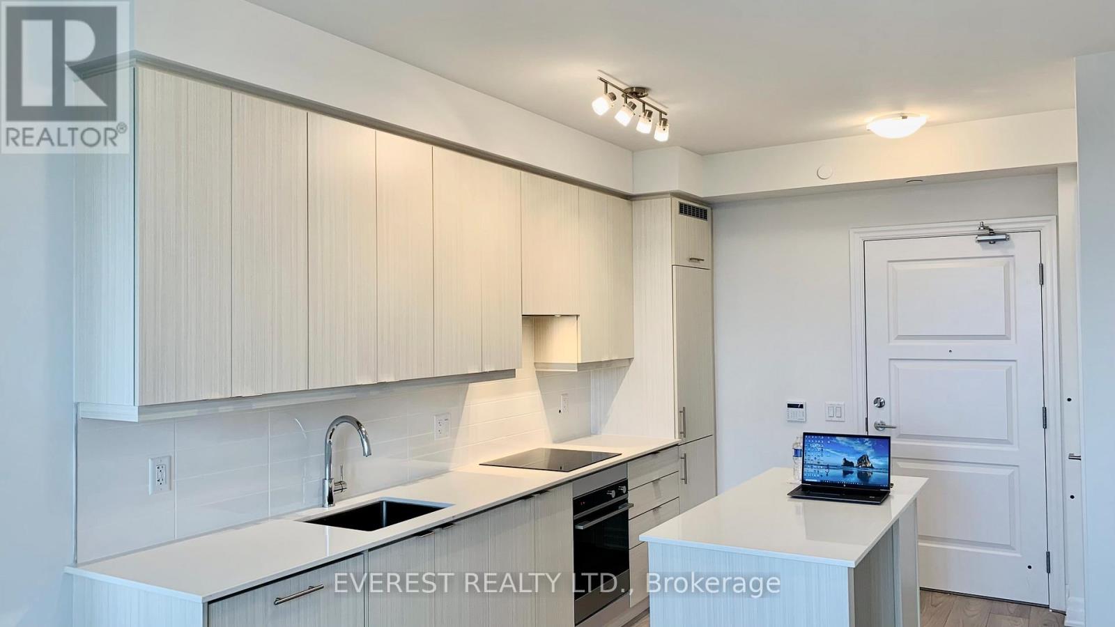 2409 - 36 Elm Drive W, Mississauga, Ontario  L5B 0N3 - Photo 7 - W12958014