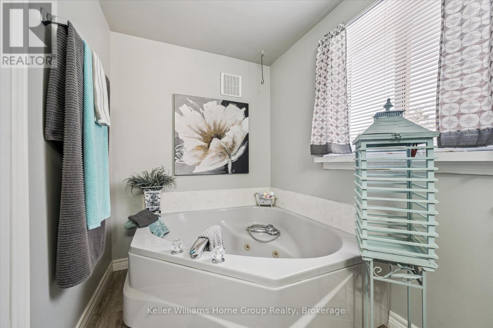 249 Gowrie Street N, Centre Wellington, Ontario  N1M 2H2 - Photo 29 - X12742618