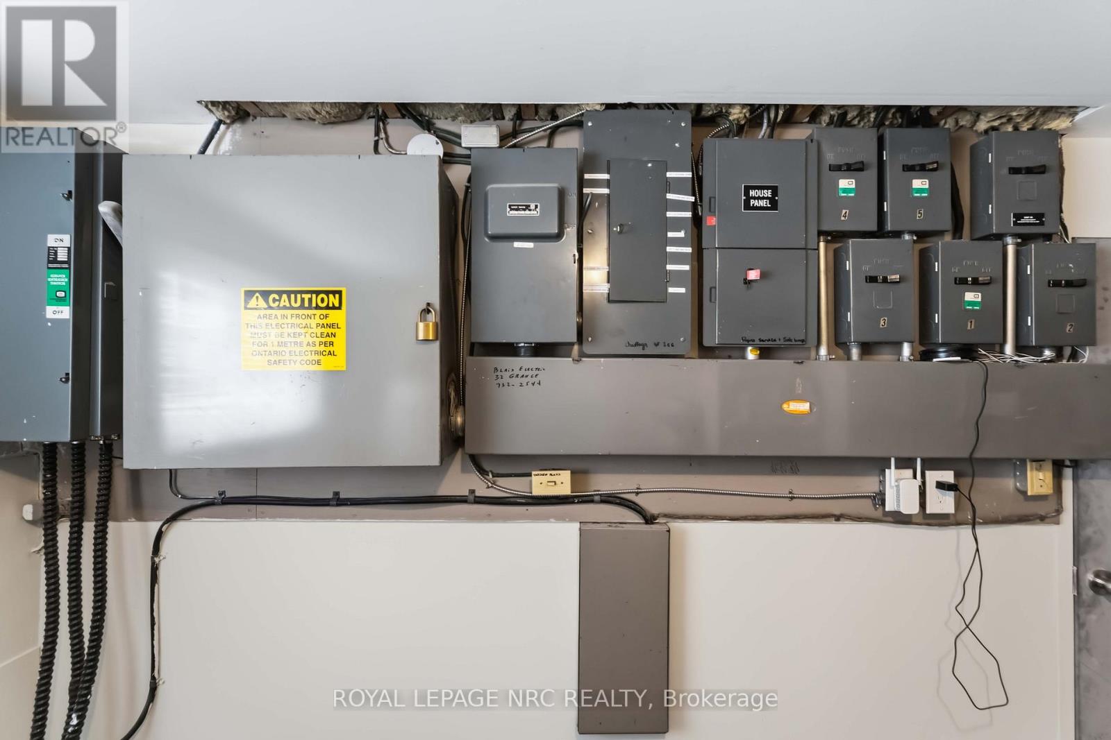 23 Saint Andrews Avenue, Welland, Ontario  L3B 1E2 - Photo 28 - X12958032