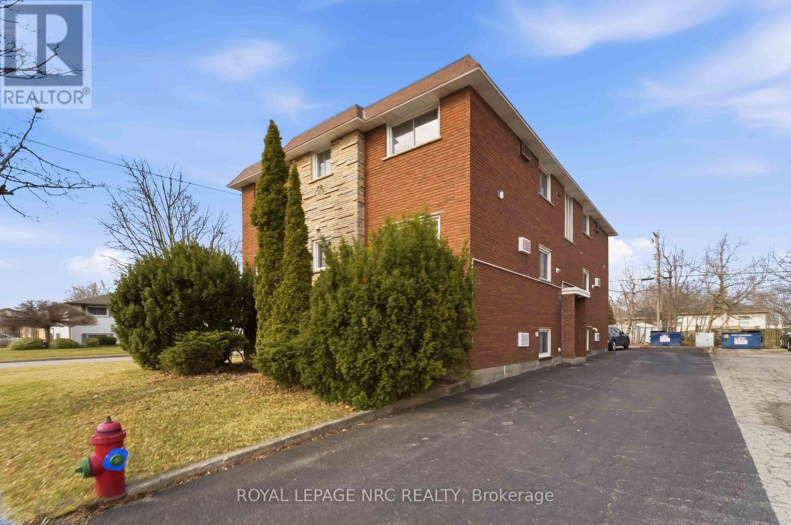 23 Saint Andrews Avenue, Welland, Ontario  L3B 1E2 - Photo 35 - X12958032