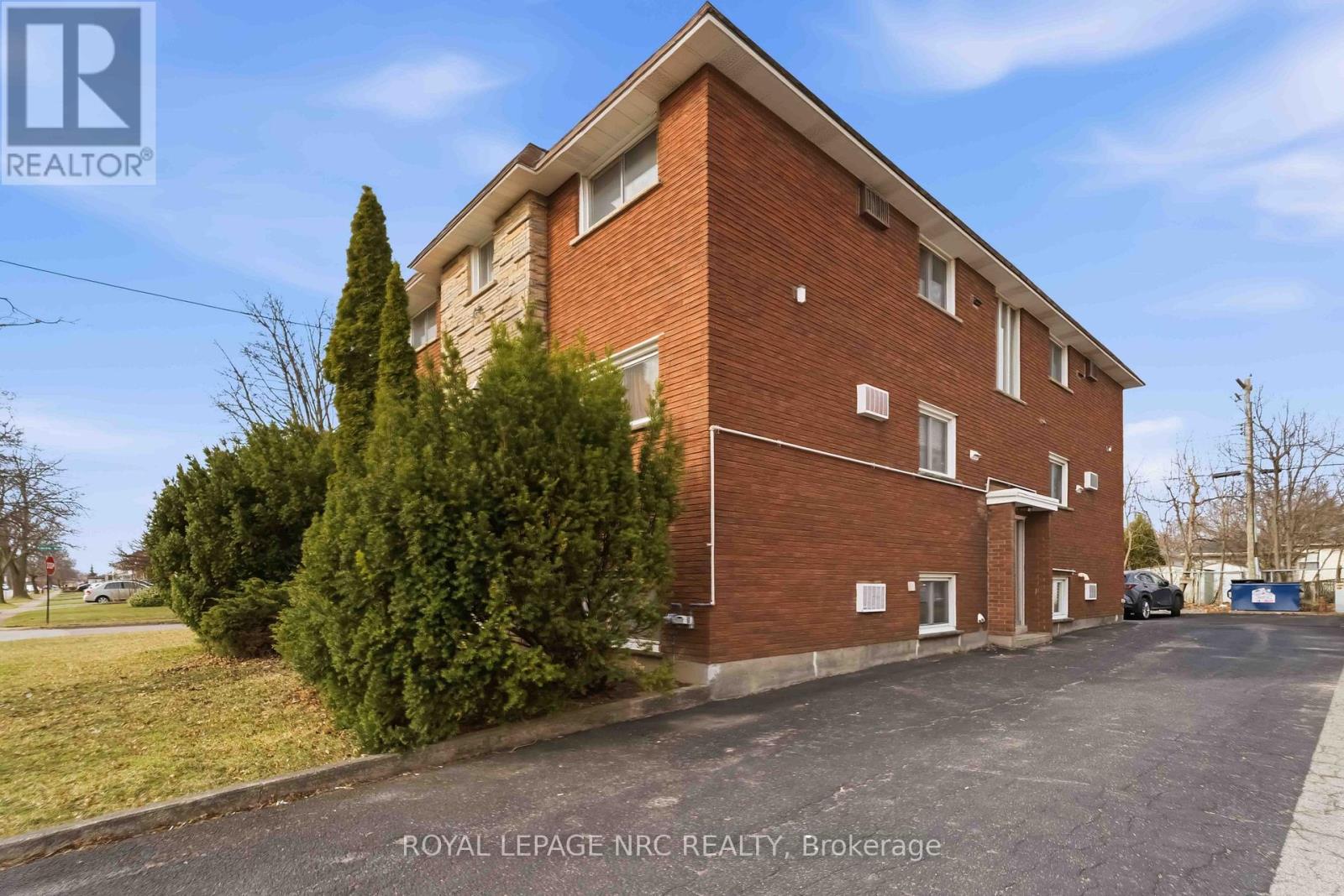 23 Saint Andrews Avenue, Welland, Ontario  L3B 1E2 - Photo 36 - X12958032