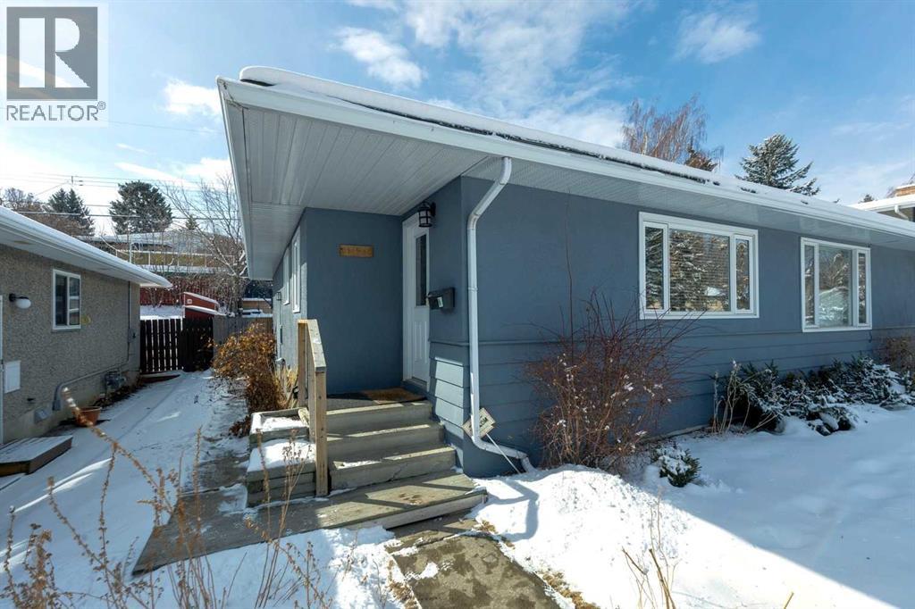 1331 Rosehill Drive Nw, Calgary, Alberta  T2K 1M3 - Photo 2 - A2297976