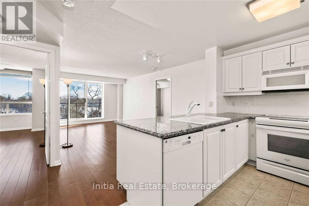 502 - 18 Wanless Avenue, Toronto, Ontario  M4N 3R9 - Photo 2 - C12958024