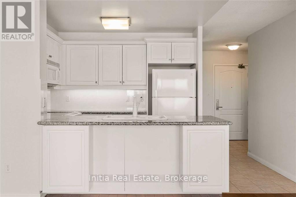 502 - 18 Wanless Avenue, Toronto, Ontario  M4N 3R9 - Photo 7 - C12958024