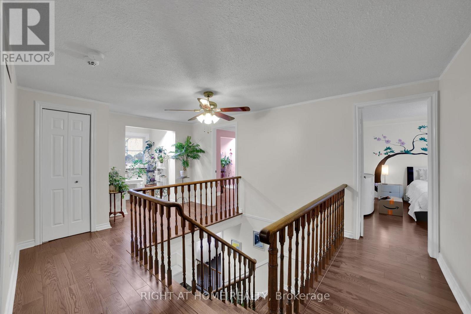 2298 Cavendish Drive, Burlington, Ontario  L7P 3L7 - Photo 16 - W12958028