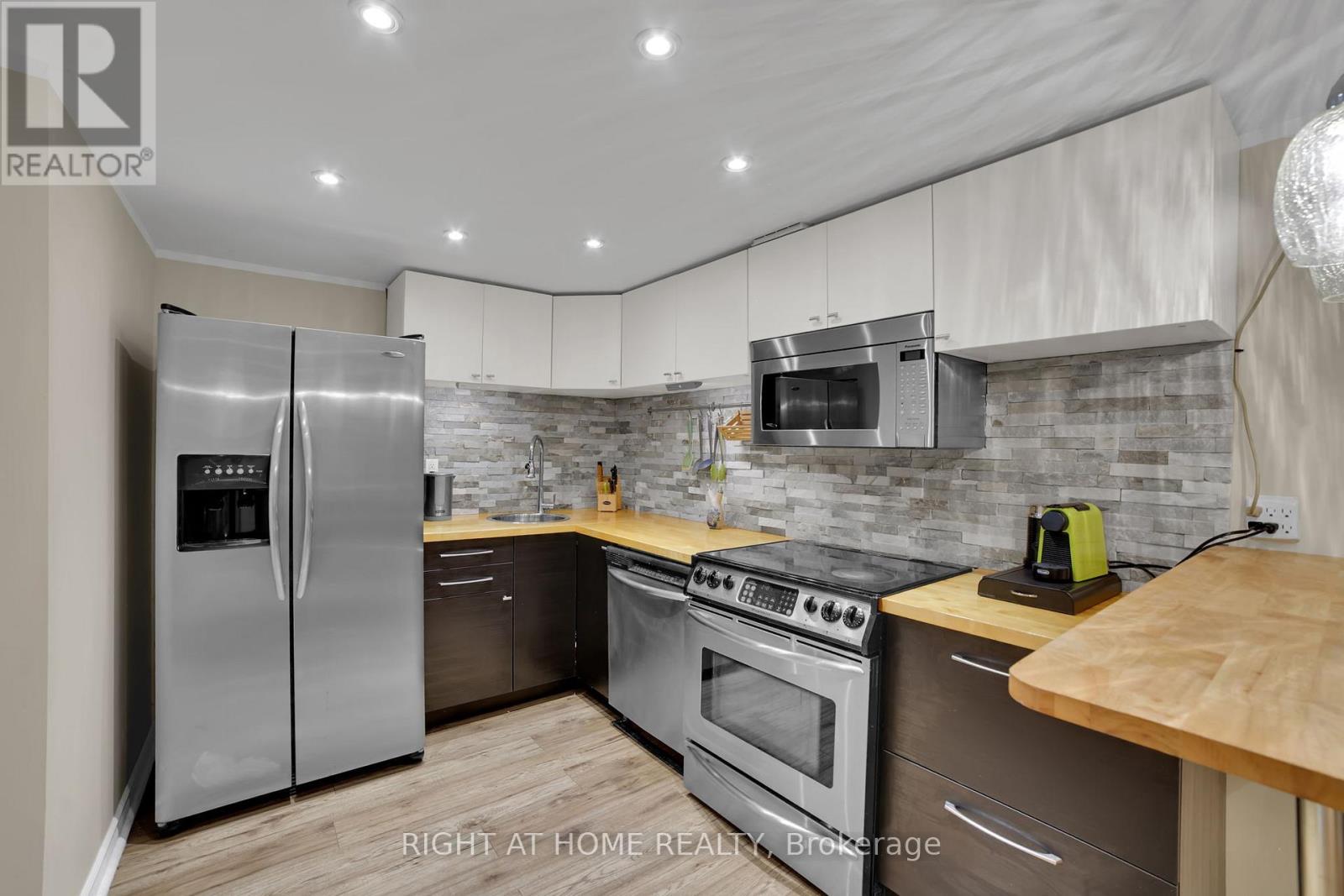 2298 Cavendish Drive, Burlington, Ontario  L7P 3L7 - Photo 27 - W12958028