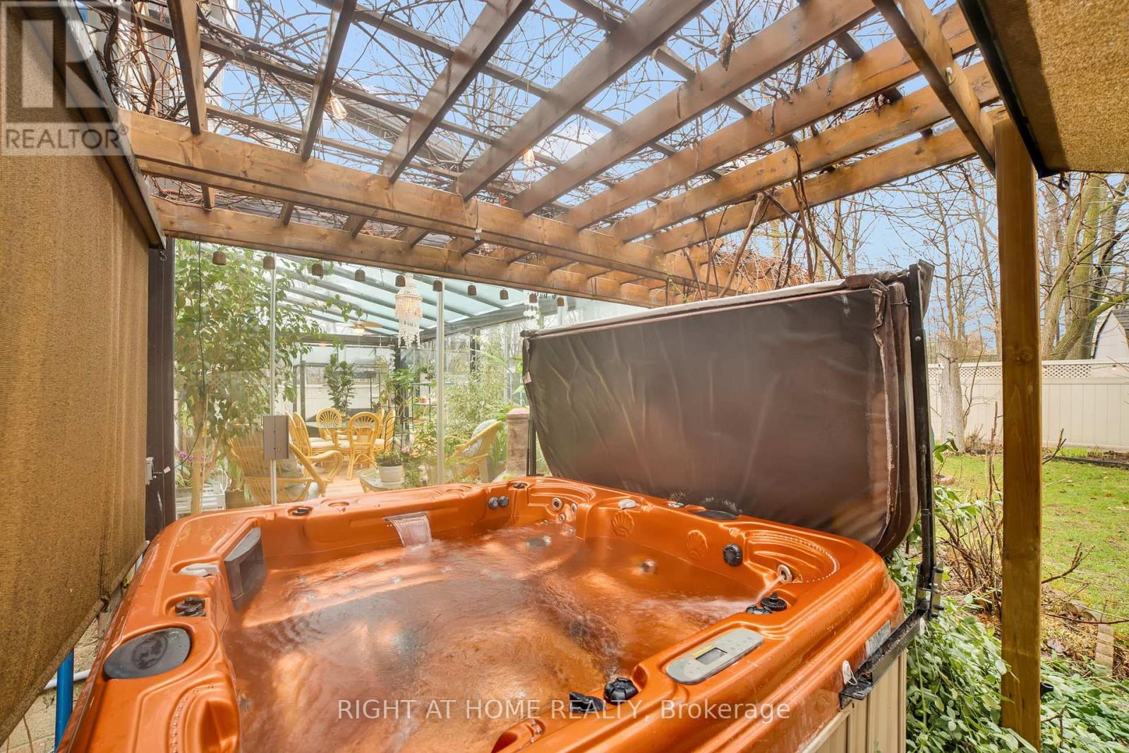 2298 Cavendish Drive, Burlington, Ontario  L7P 3L7 - Photo 35 - W12958028