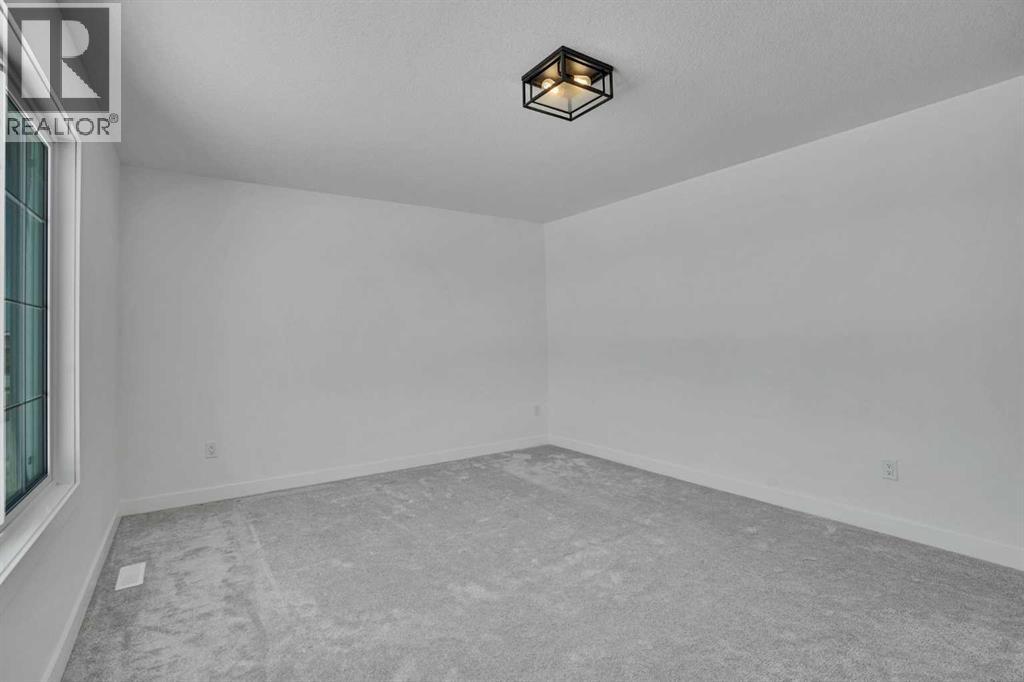 230 Kinniburgh Loop, Chestermere, Alberta  T1X 2S7 - Photo 44 - A2297172