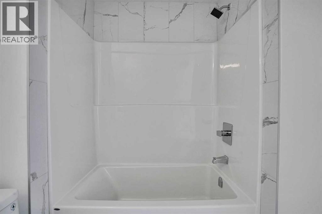 230 Kinniburgh Loop, Chestermere, Alberta  T1X 2S7 - Photo 42 - A2297172