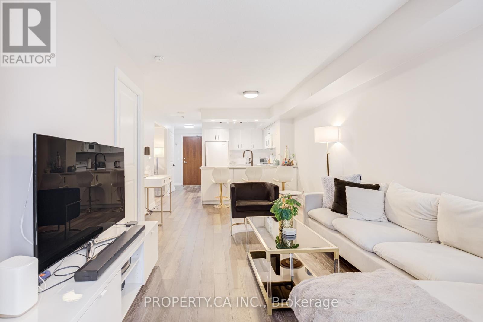 904 - 4090 Living Arts Drive, Mississauga, Ontario  L5B 4M8 - Photo 2 - W12957708