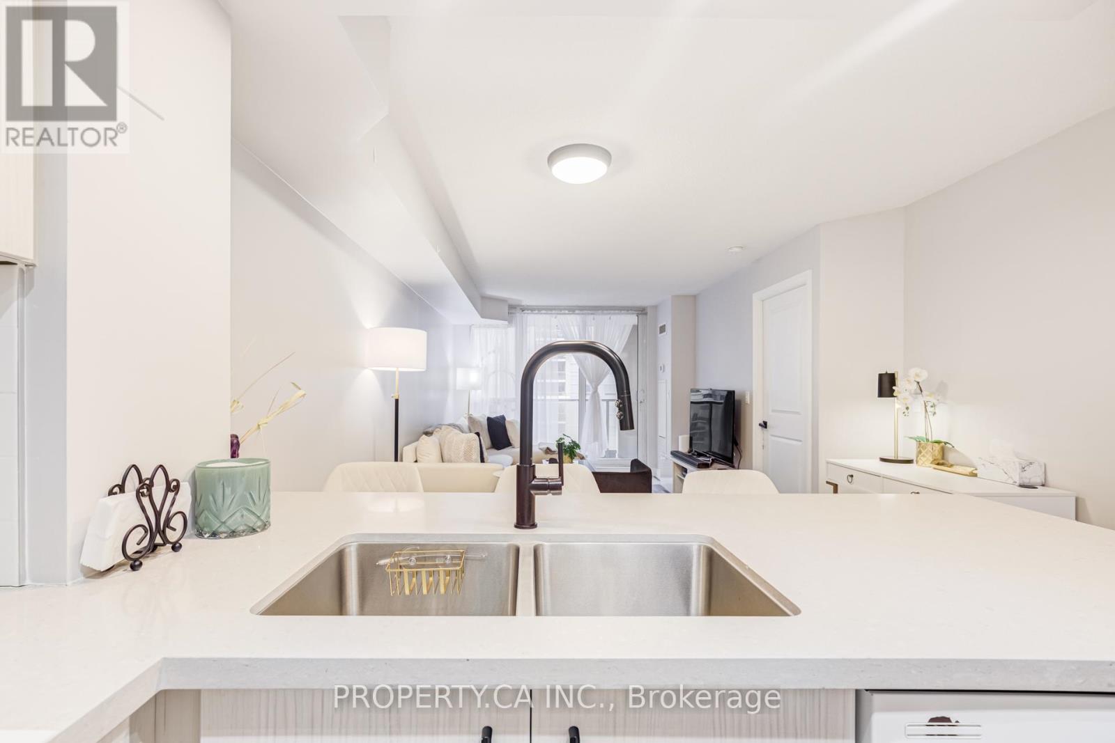 904 - 4090 Living Arts Drive, Mississauga, Ontario  L5B 4M8 - Photo 8 - W12957708