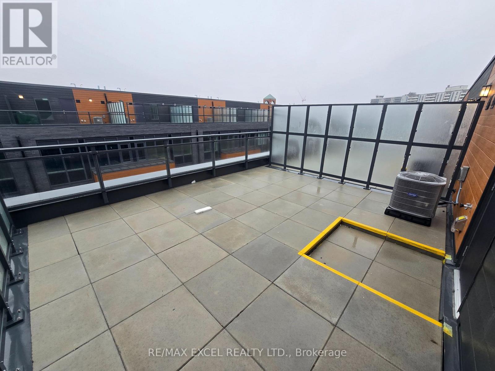 32 - 73 Curlew Drive, Toronto, Ontario  M3A 0B1 - Photo 3 - C12958034