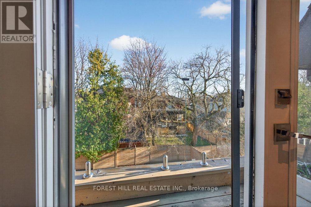 215 Elmhurst Avenue, Toronto, Ontario  M2N 1S2 - Photo 32 - C12951802