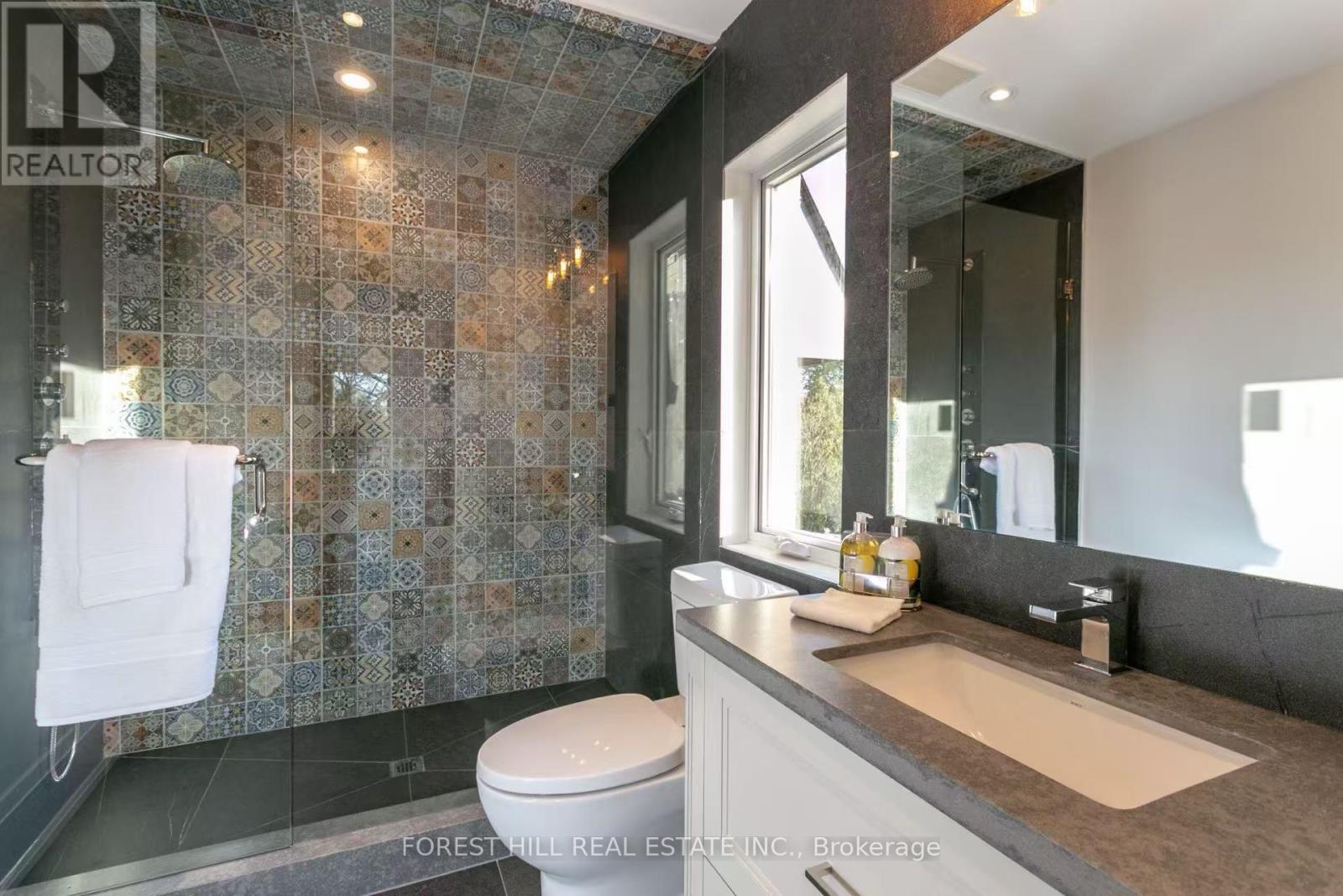 215 Elmhurst Avenue, Toronto, Ontario  M2N 1S2 - Photo 39 - C12951802