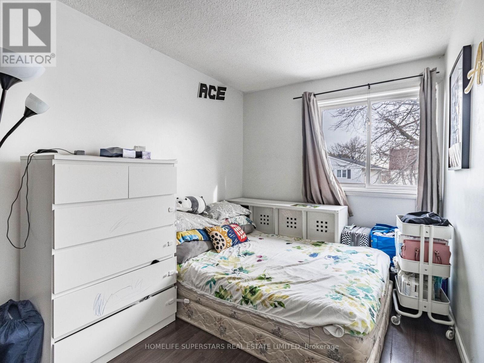 3 Haley Court, Brampton, Ontario  L6S 1N6 - Photo 10 - W12958038