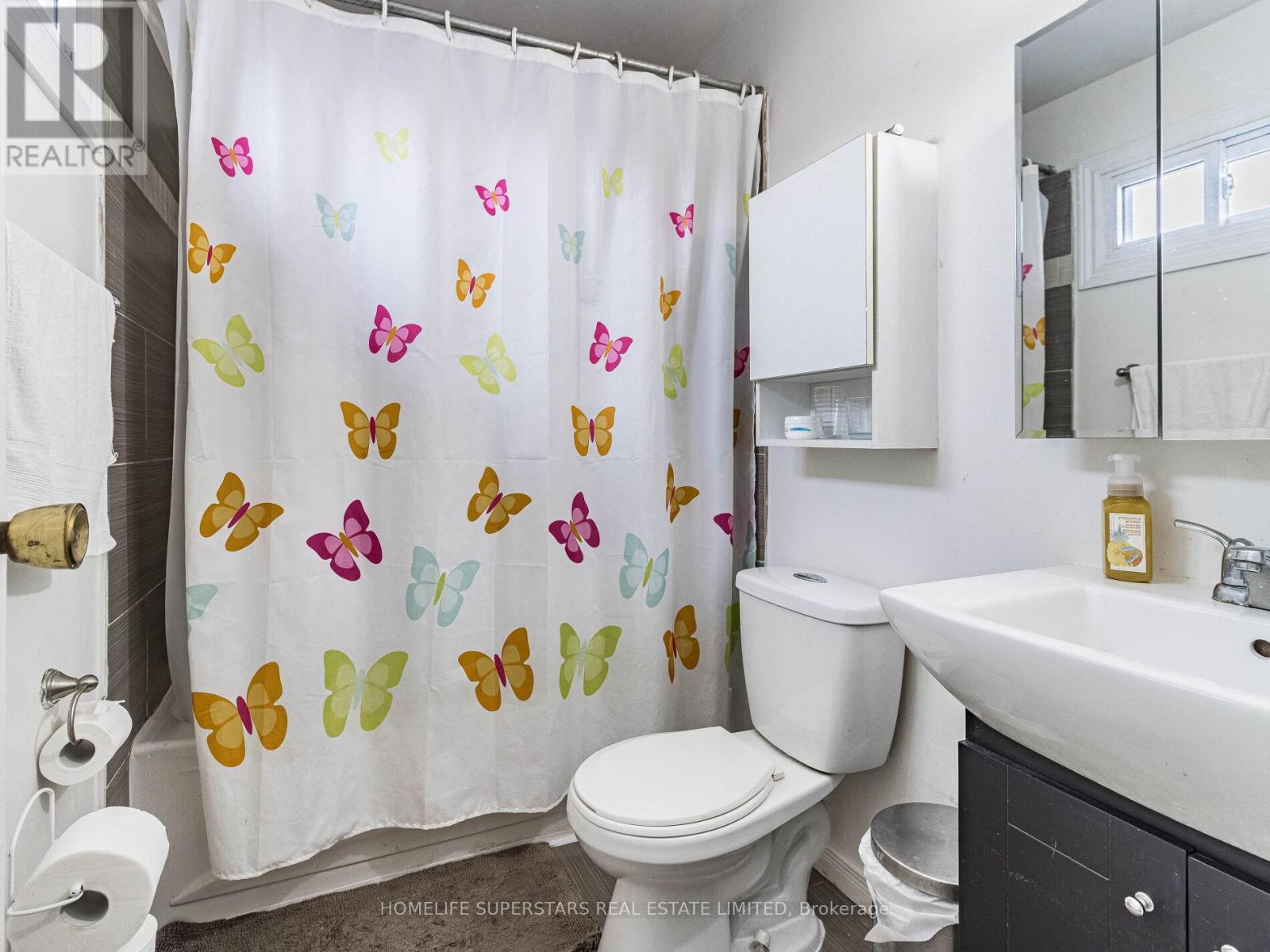 3 Haley Court, Brampton, Ontario  L6S 1N6 - Photo 11 - W12958038