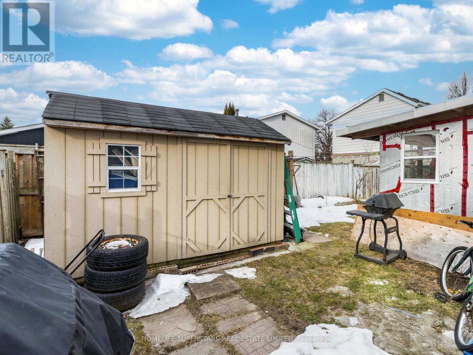 3 Haley Court, Brampton, Ontario  L6S 1N6 - Photo 12 - W12958038