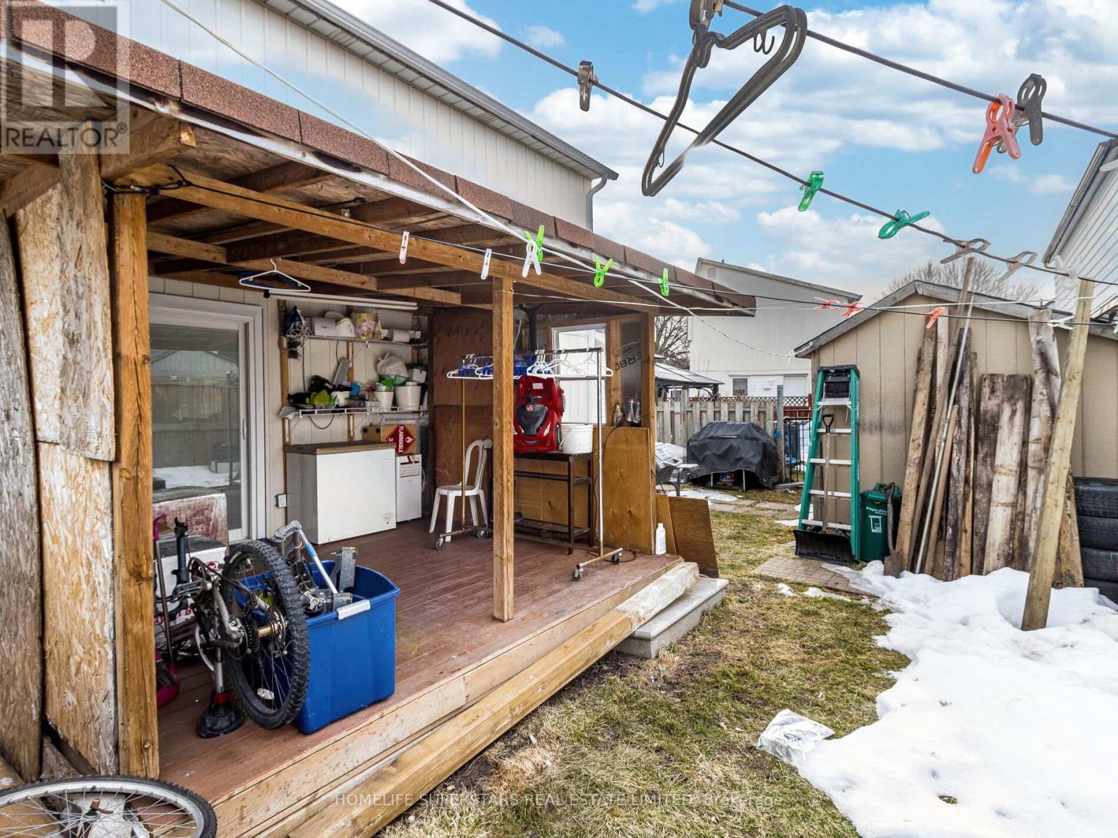 3 Haley Court, Brampton, Ontario  L6S 1N6 - Photo 13 - W12958038