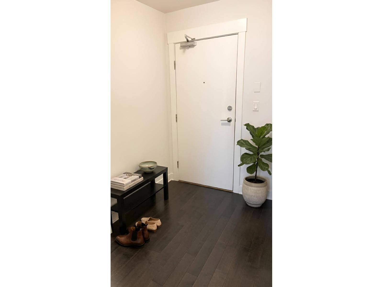 909 10777 University Drive, Surrey, British Columbia  V3T 0E6 - Photo 8 - R3102391