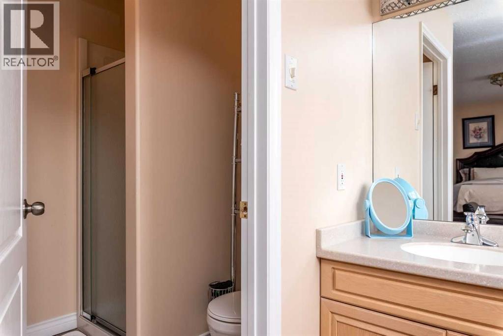 4002 60 Avenue, Lloydminster, Alberta  T9V 2R9 - Photo 24 - A2299125