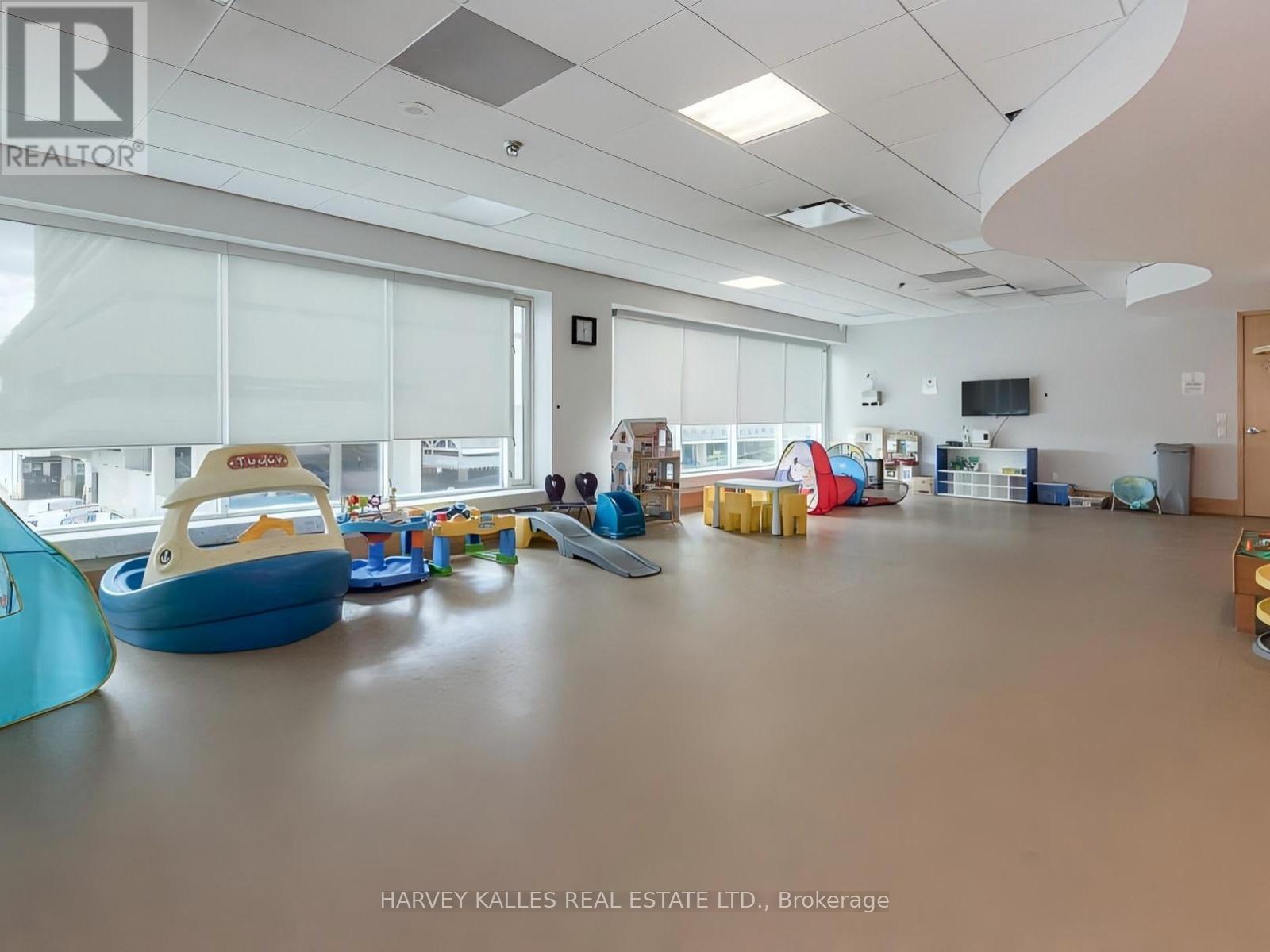 705 - 10 Yonge Street, Toronto, Ontario M5J 1R4 - Photo 30 - C12923324