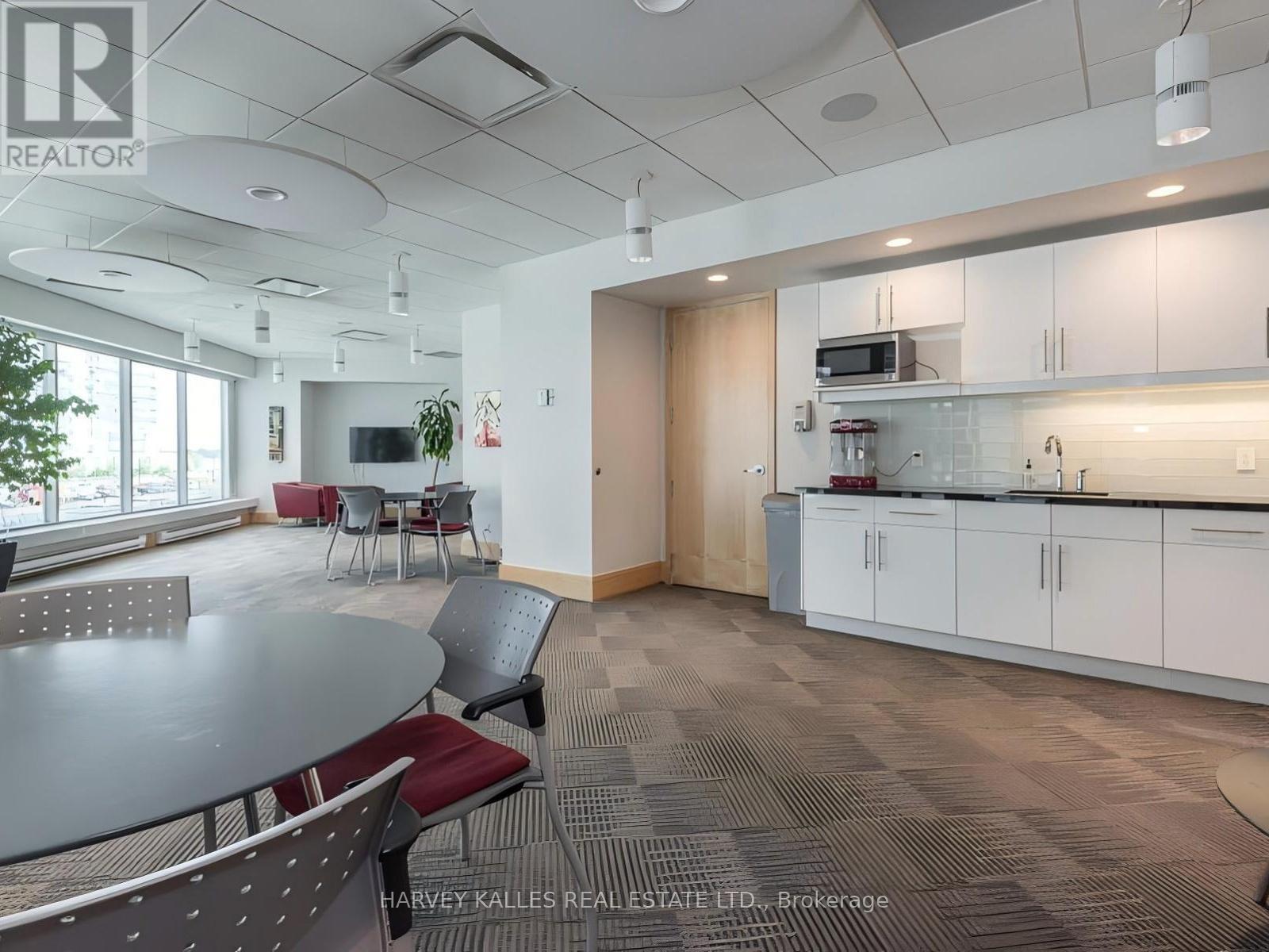 705 - 10 Yonge Street, Toronto, Ontario M5J 1R4 - Photo 37 - C12923324