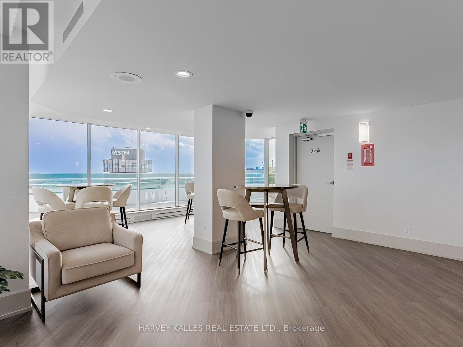 705 - 10 Yonge Street, Toronto, Ontario M5J 1R4 - Photo 39 - C12923324