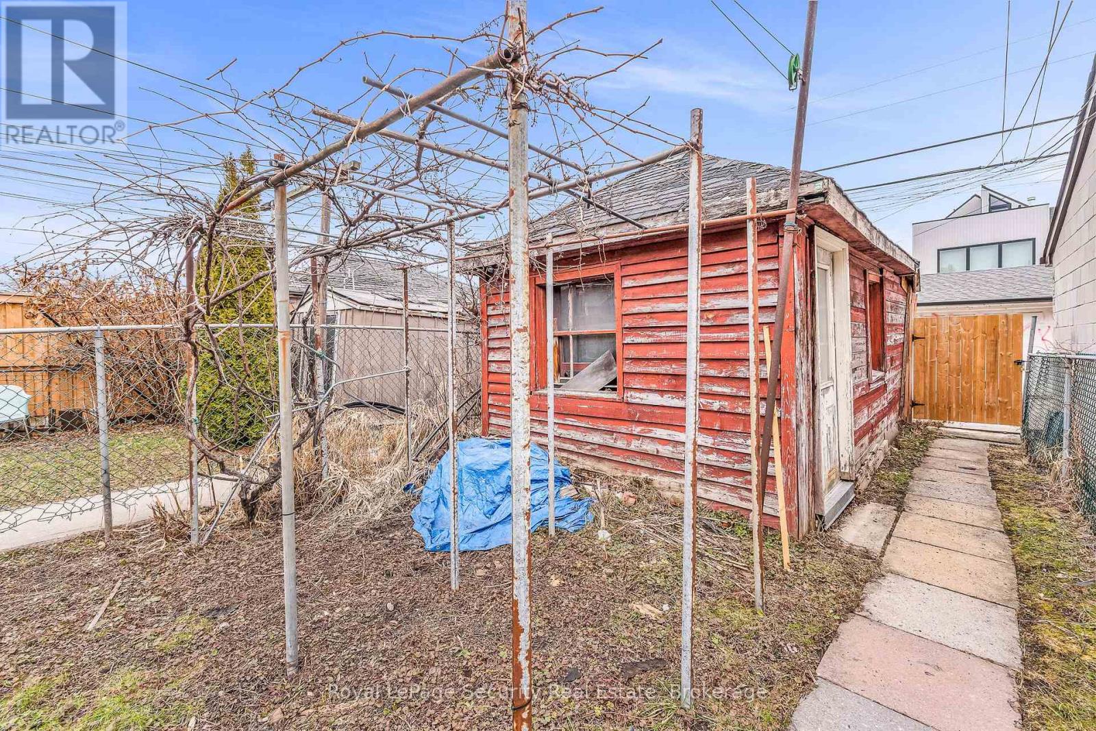 667 Ossington Avenue, Toronto, Ontario  M6G 3T6 - Photo 48 - C12944774