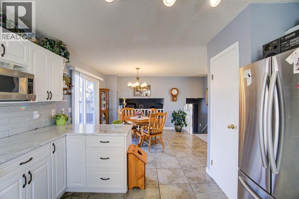 4601 4 Street W, Claresholm, Alberta  T0L 0T0 - Photo 11 - A2297580