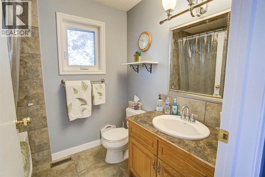 4601 4 Street W, Claresholm, Alberta  T0L 0T0 - Photo 21 - A2297580