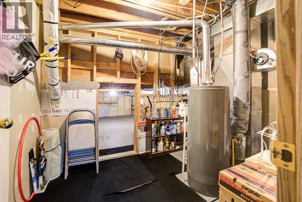 4601 4 Street W, Claresholm, Alberta  T0L 0T0 - Photo 38 - A2297580