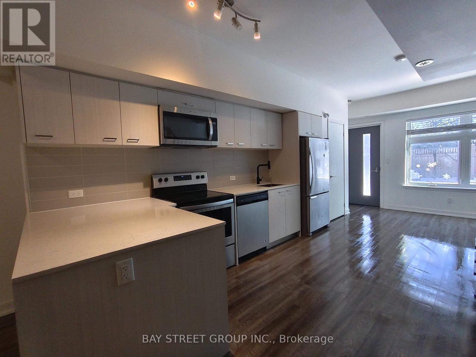 119 - 10 Echo Point, Toronto, Ontario  M1W 2L2 - Photo 3 - E12958044