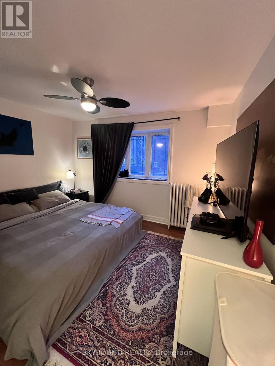 27a Ridout Street, Toronto, Ontario M6R 1Z3 - Photo 11 - W12958046