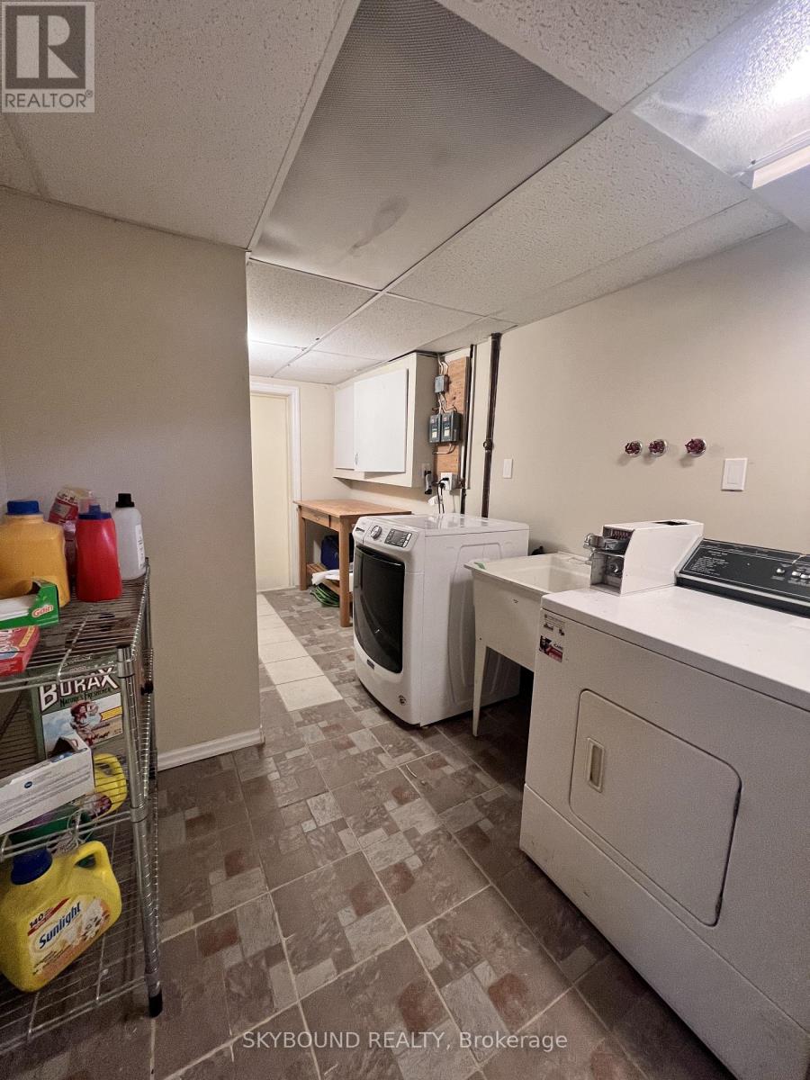 27a Ridout Street, Toronto, Ontario M6R 1Z3 - Photo 17 - W12958046